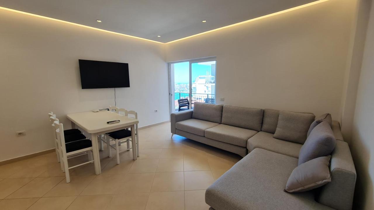 Sea And City View Apartment Sarande Exterior photo
