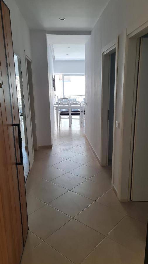 Sea And City View Apartment Sarande Exterior photo